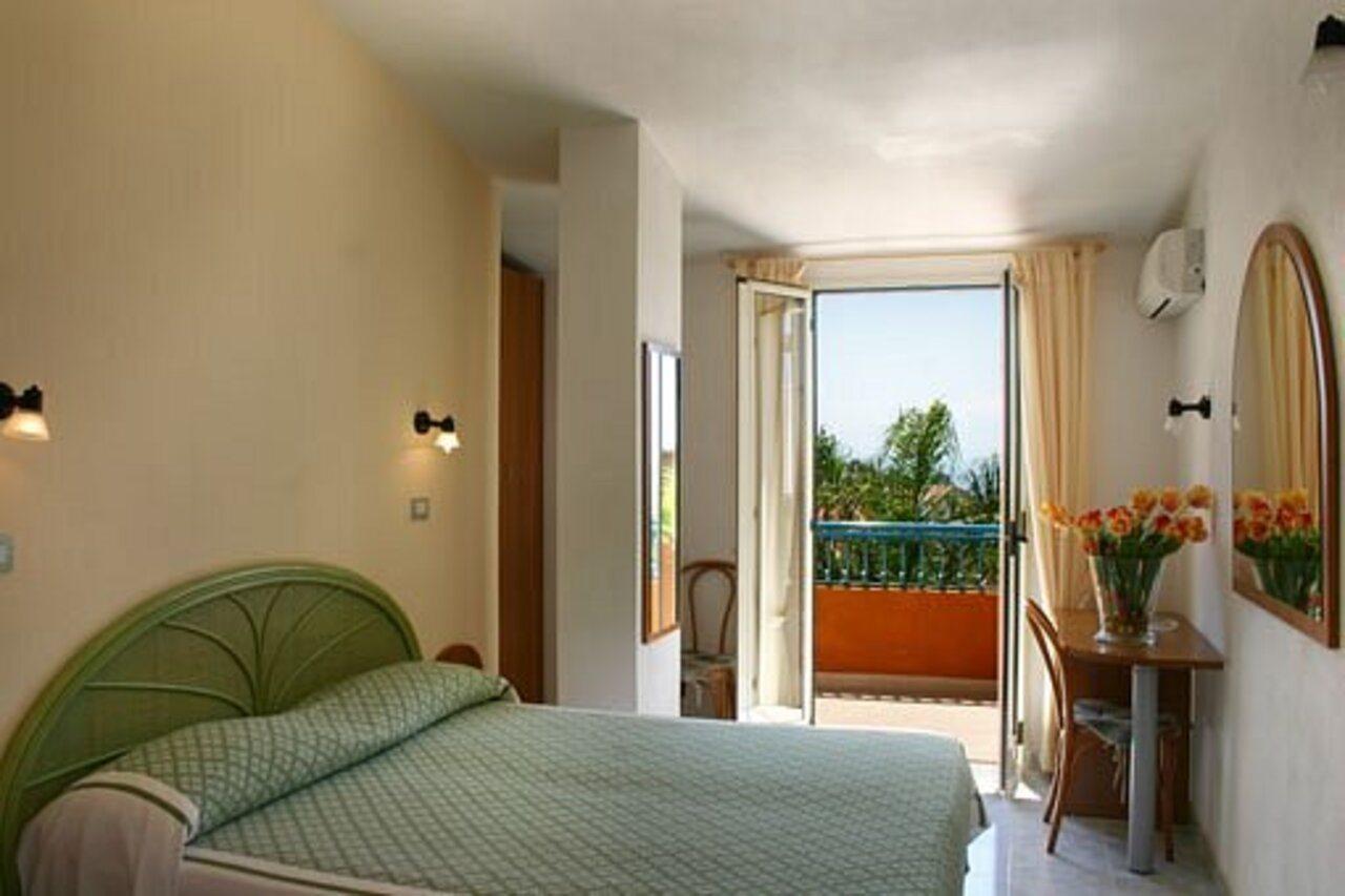Hotel Grotticelle Capo Vaticano Luaran gambar