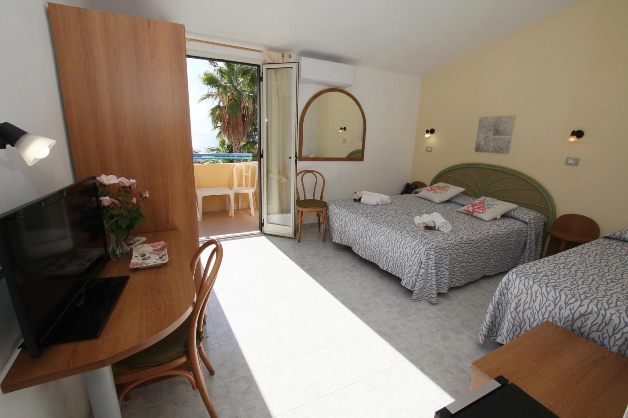 Hotel Grotticelle Capo Vaticano Luaran gambar